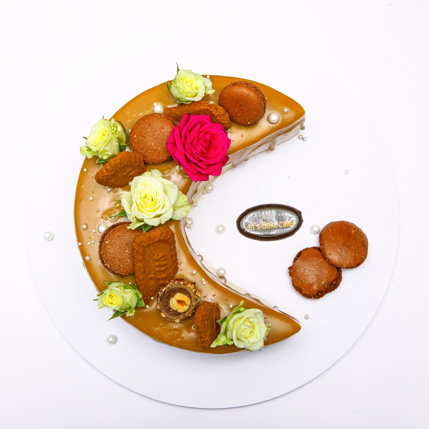 π Signature Crescent Moon Cake | Luxury Eid Festival Dessert Lotus