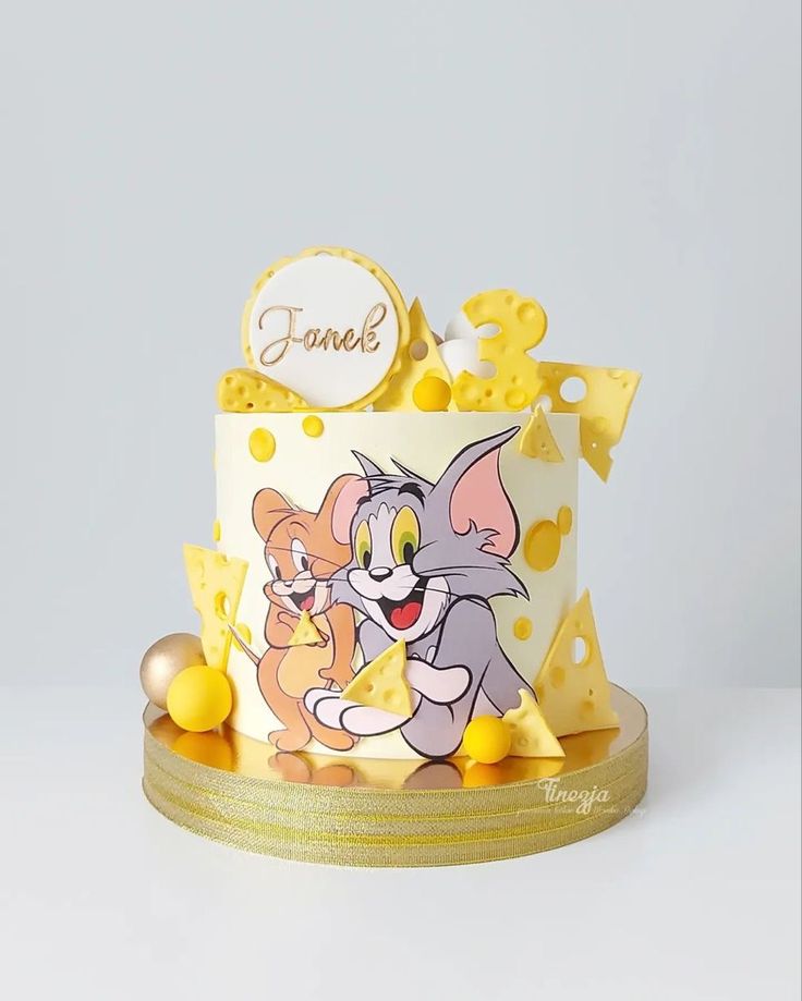 Tom & Jerry Theme Cake